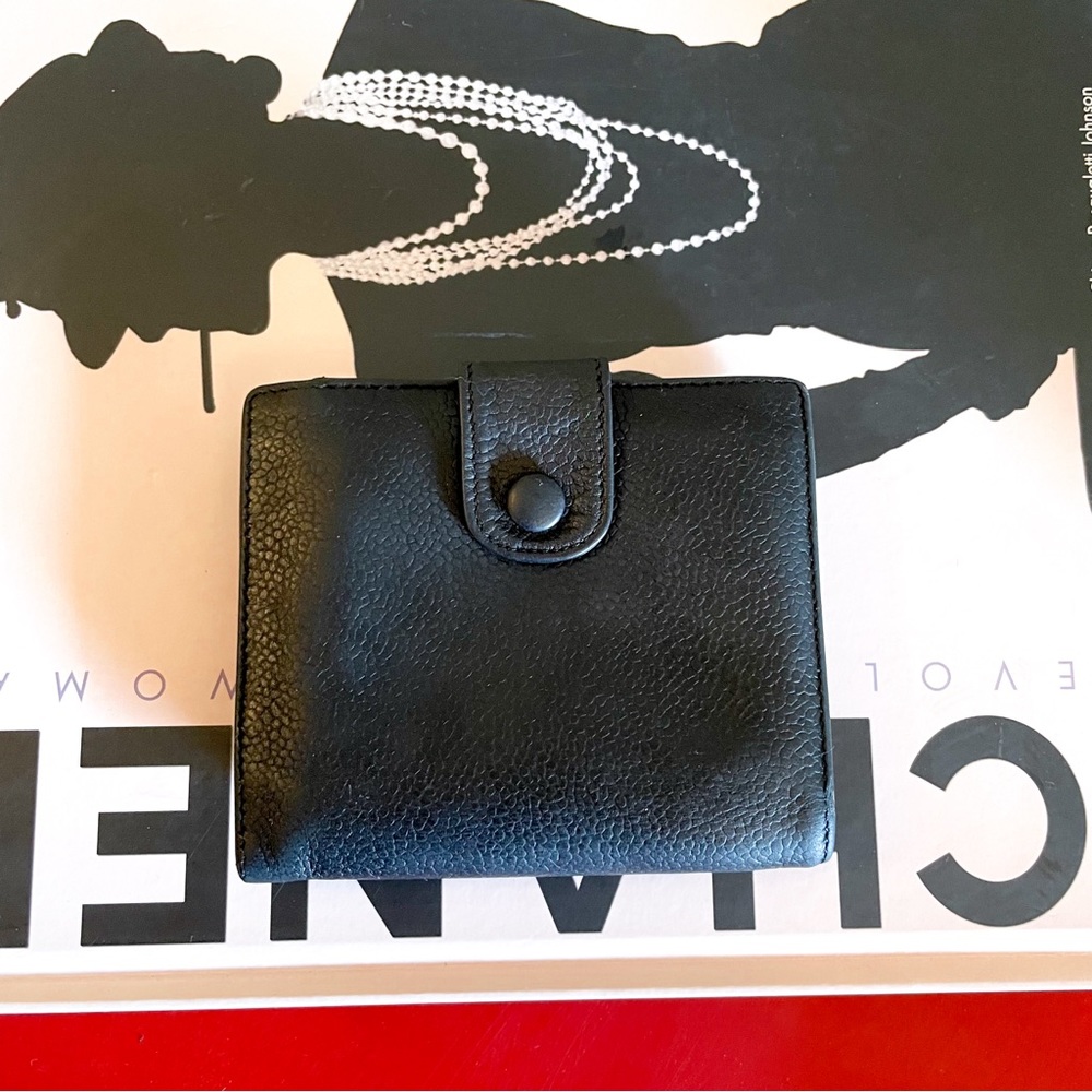 Chanel Authentic CC Logo Black Caviar Leather Billfold Wallet - Picture 3 of 11